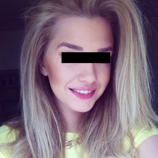 Blonda lui Adrian Mutu invata la ASE