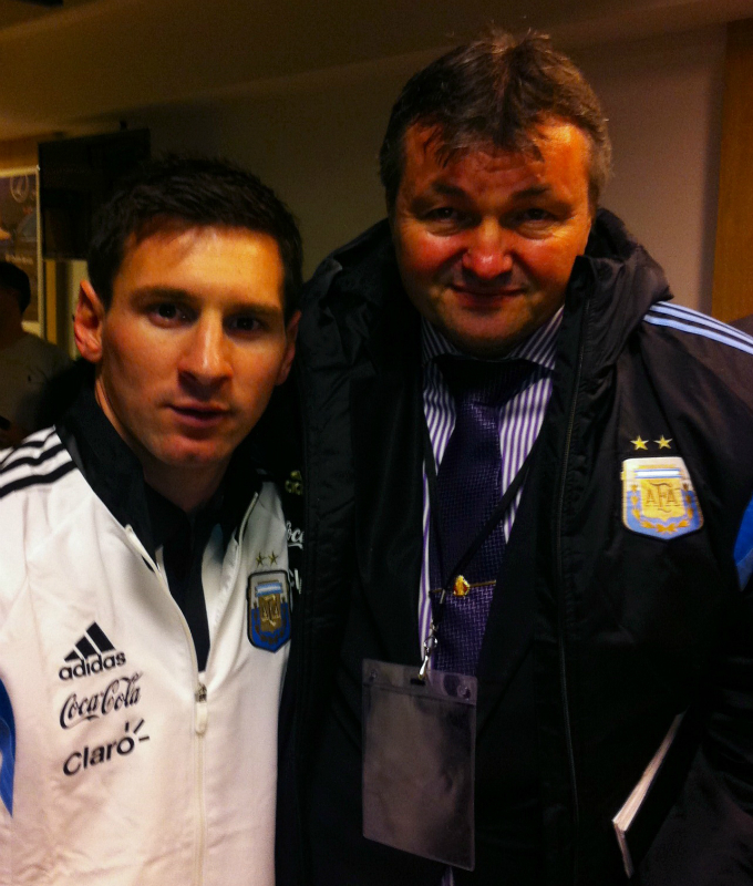 Florin Nedelcu alaturi de Lionel Messi. Starul Barcelonei a venit la Bucuresti pentru amicalul cu Romania