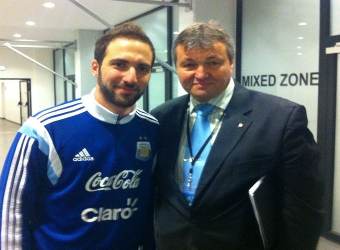 Florin Nedelcu alaturi de starul lui Real Madrid, Higuain