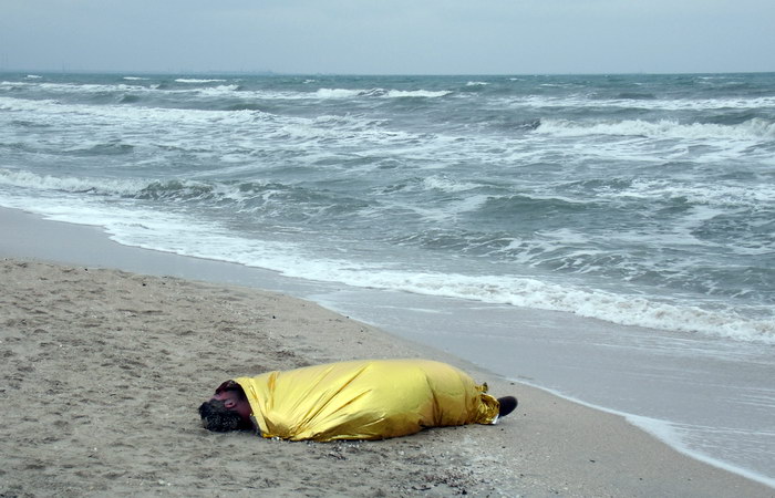 Barbatul a murit la scurt timp dupa ce a intrat in mare