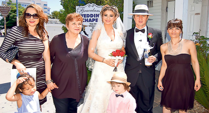 Nuti (dreapta) nu a lipsit la niciun eveniment important al familiei Reghecampf