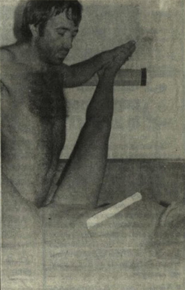 Liderul MISA isi integra tinerele in absolut cu jucarii sexuale