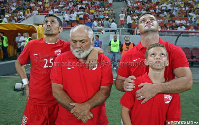 Petre Hildan, Cristi si Catalin privesc la coregrafia pe care galeria dinamovista i-a dedicat-o 