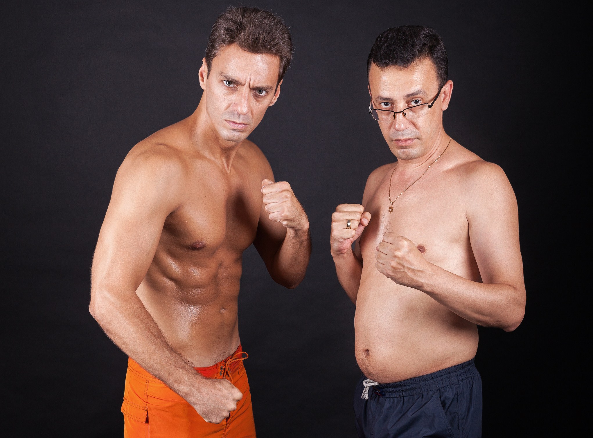 O serie de jurnalisti si artisti au deschis un proces colectiv cu fiscul