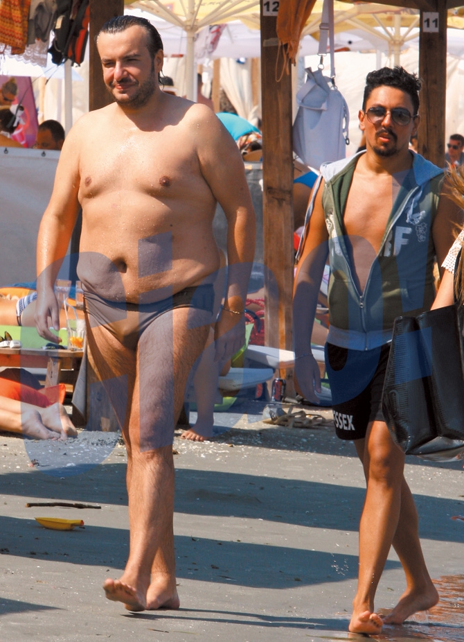 Designerul nu avea o silueta tocmai de invidiat