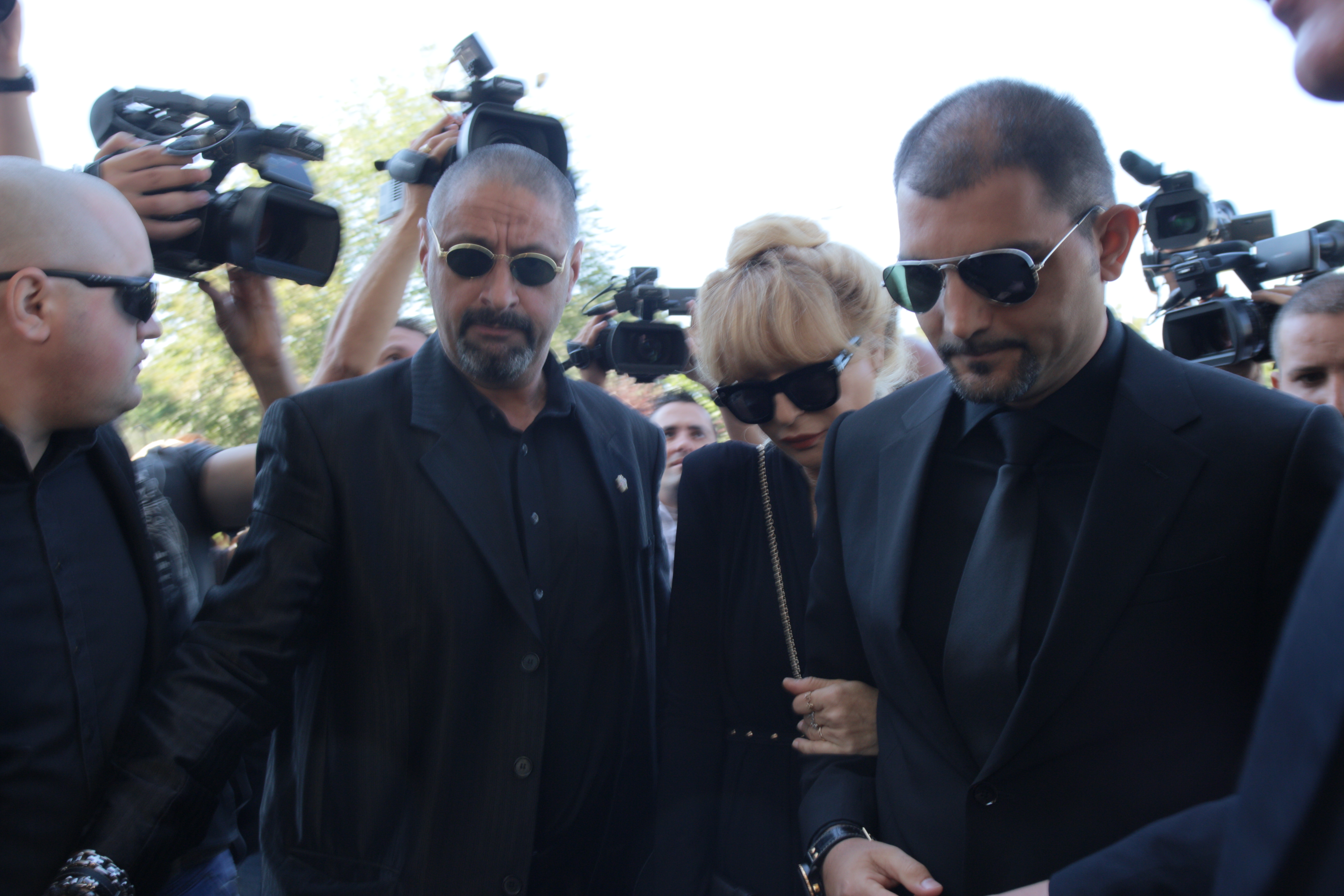 Vaduva milionarului a fost foarte afectata de decesul acestuia