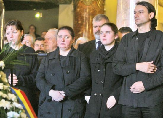 Adrian Paunescu a murit pe 5 noiembrie 2010, lasand in urma o avere impresionanta