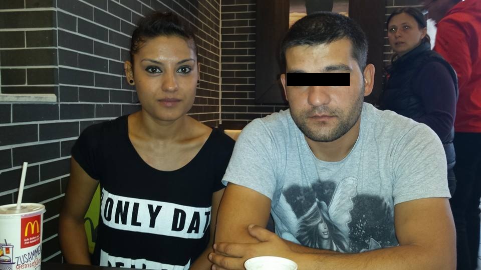 Tanara munceste in straintate pentru a-si plati operatiile plastice