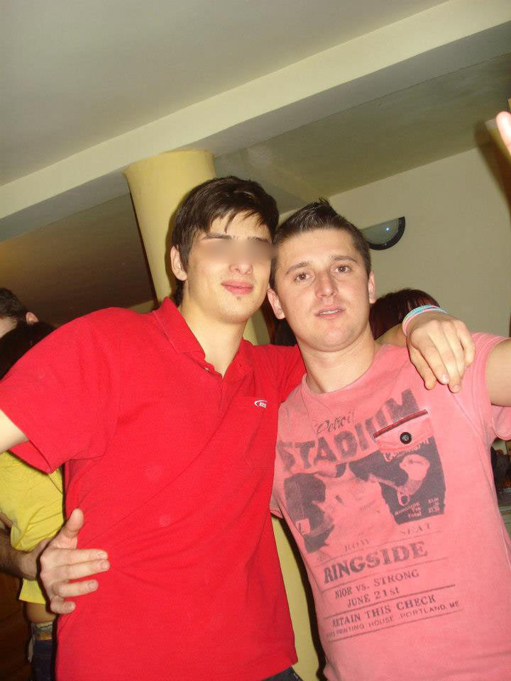 Motociclistului teribilist ii placea sa fie inconjurat de prieteni