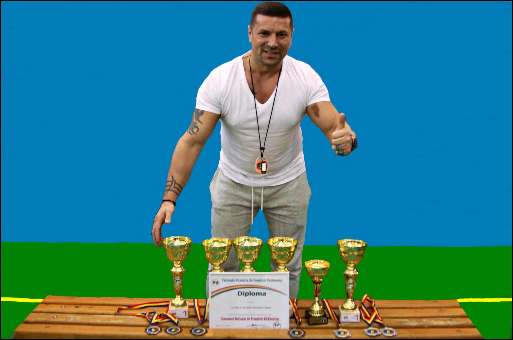 Antrenorul Marius Ursoi detine o serie de medalii in clubul pe care il conduce