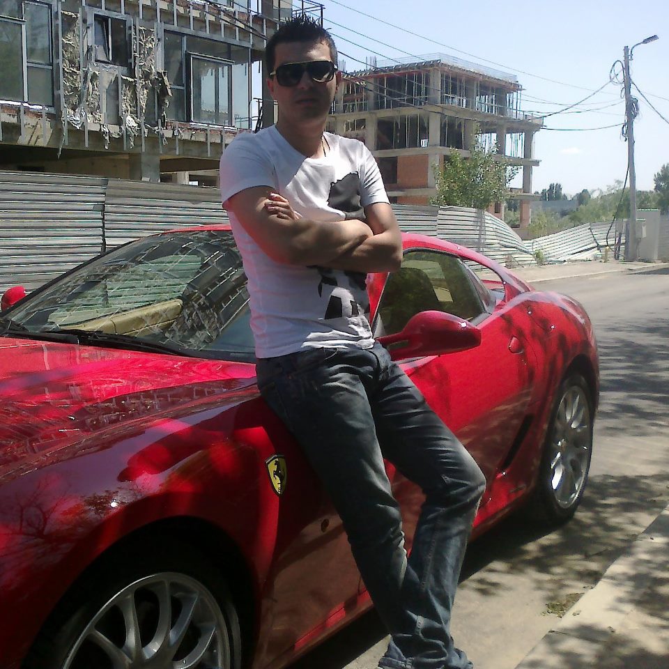 Daniel Trandafirescu iubea masinile si femeile frumoase