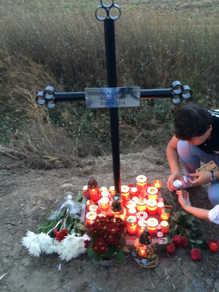 Fiecare prieten a aprins cate o lumanare pentru Adi