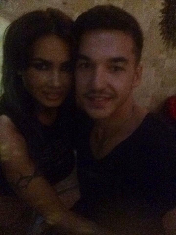 Oana este in tratative si cu Costin, un tanar antrenor de fitness