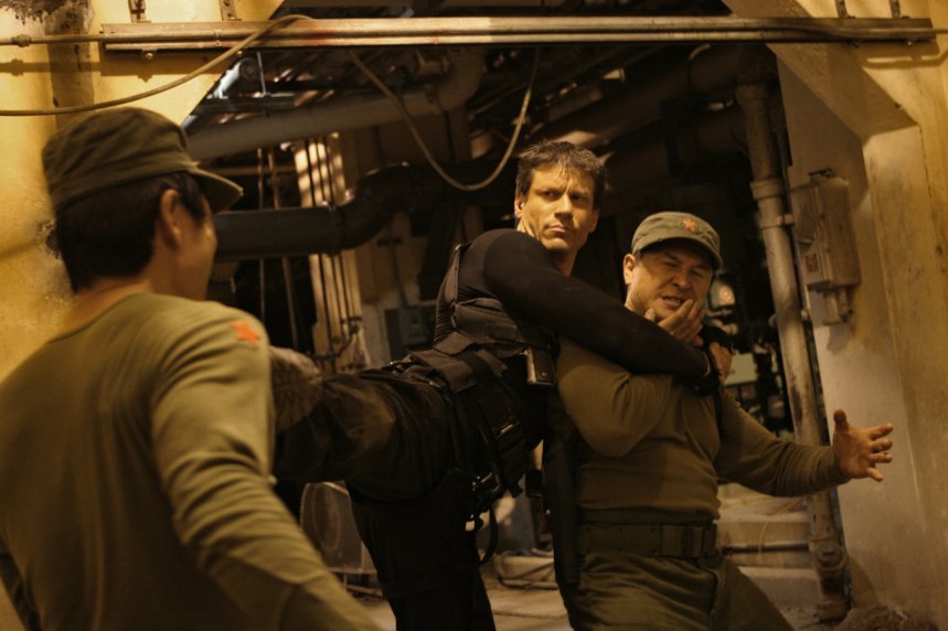 In filmele in care joaca, Logan se foloseste de procedeele din K1