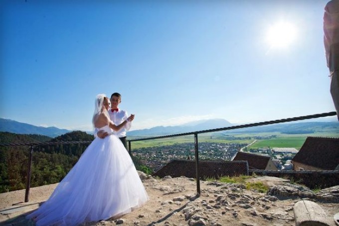 Amalia isi doreste sa ajunga o cantareata cunoscuta