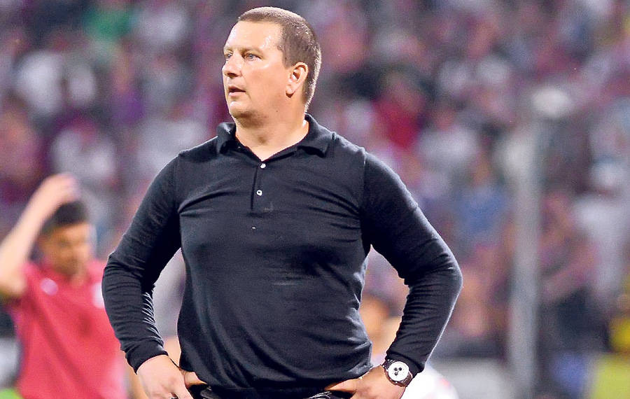 Mircea Lucescu este prietenul comun al lui anghelache si Chirila