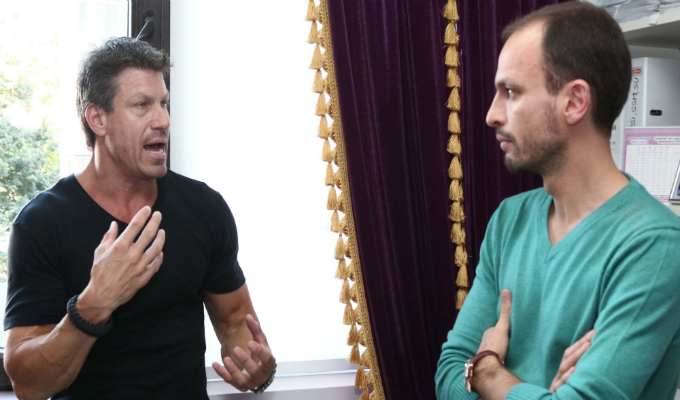 Paul Logan doreste o colaborare cu esteticianul vedetelor