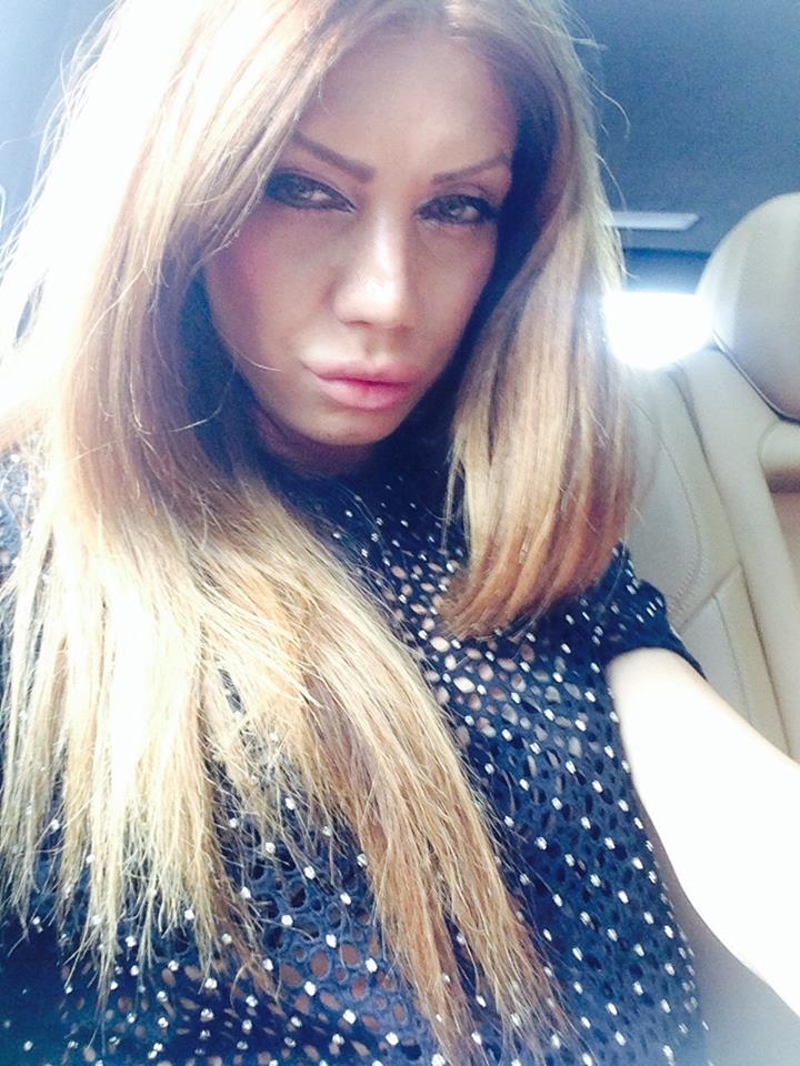 Adelina este absolventa unui MBA in fashion