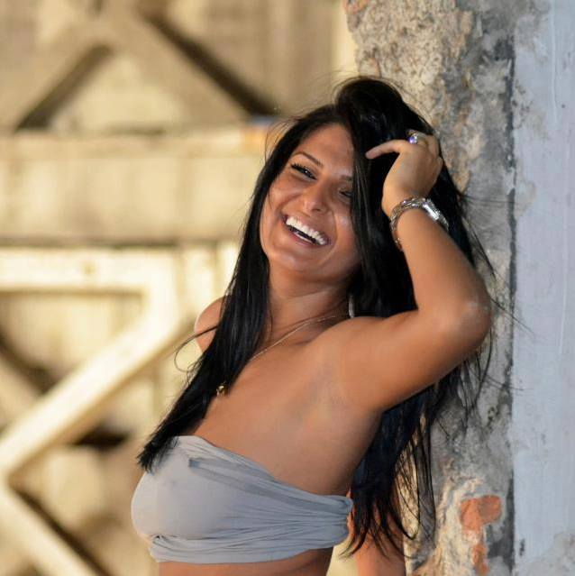 Iuliana este noua iubita a jandarmului