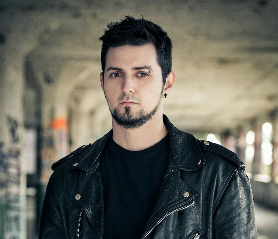 teo este un artist apreciat in Canada