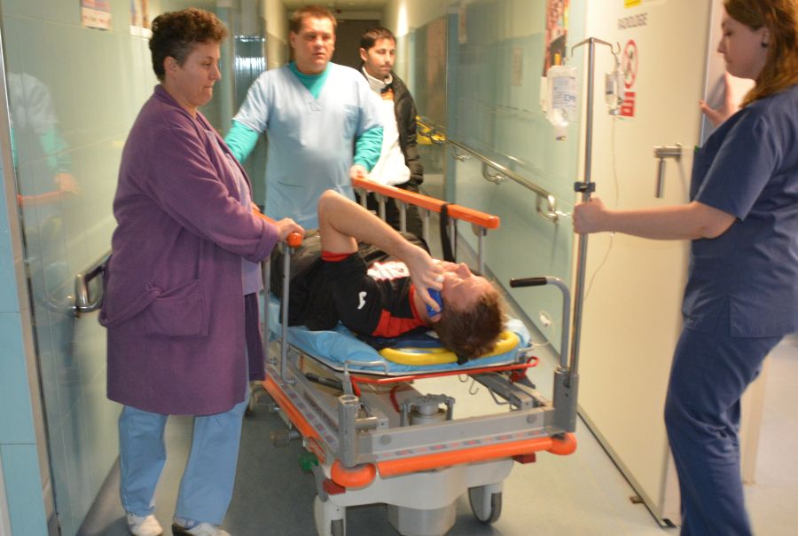 Imediat dupa accidentare, Dan Roman a fost transportat de urgenta la spitalul din Botosani