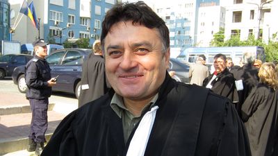 De ceva timp, Vasile Botomei a iesit din baroul clasic si s-a inscris in baroul alternativ al avocatilor