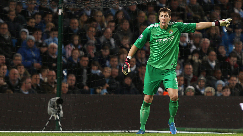 In 2011, Costel Pantilimon a dat lovitura si s-a transferat de la Timisoara la Machester City, unul dintre cele mai bogate cluburi din lume