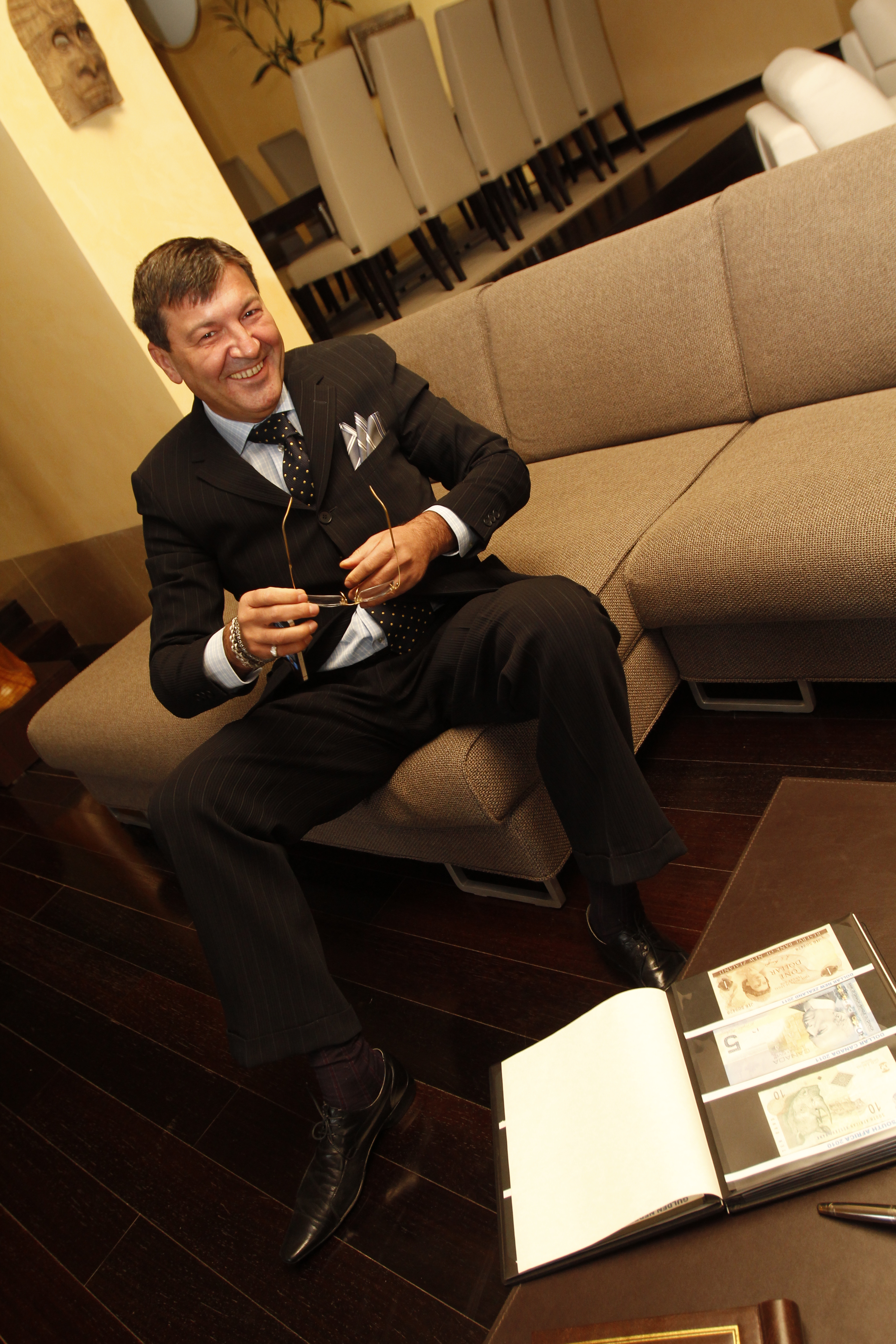 Dan Nicorescu nu mai tine legatura cu tatal sau, dupa ce a fost abandonat in copilarie, la sase ani