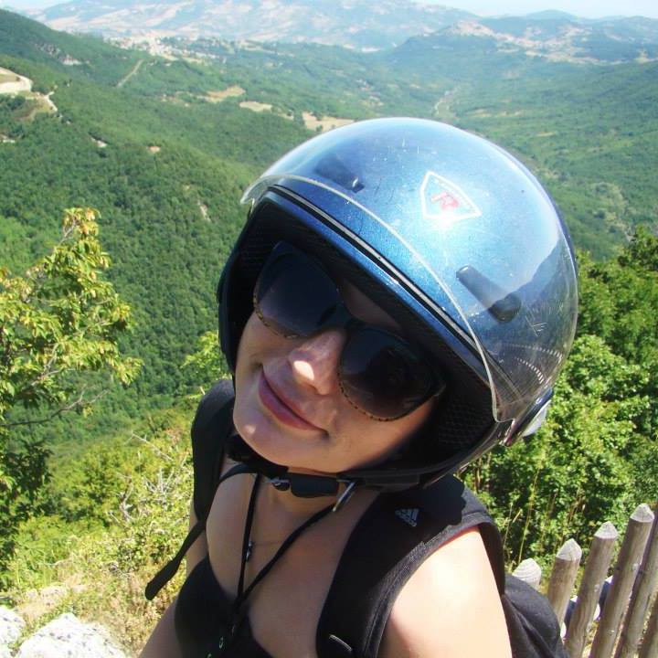 Lavinia urma sa plece intr-o vacanta