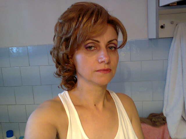 Mama Larisei a inceput sa faca pelerinaje prin tara