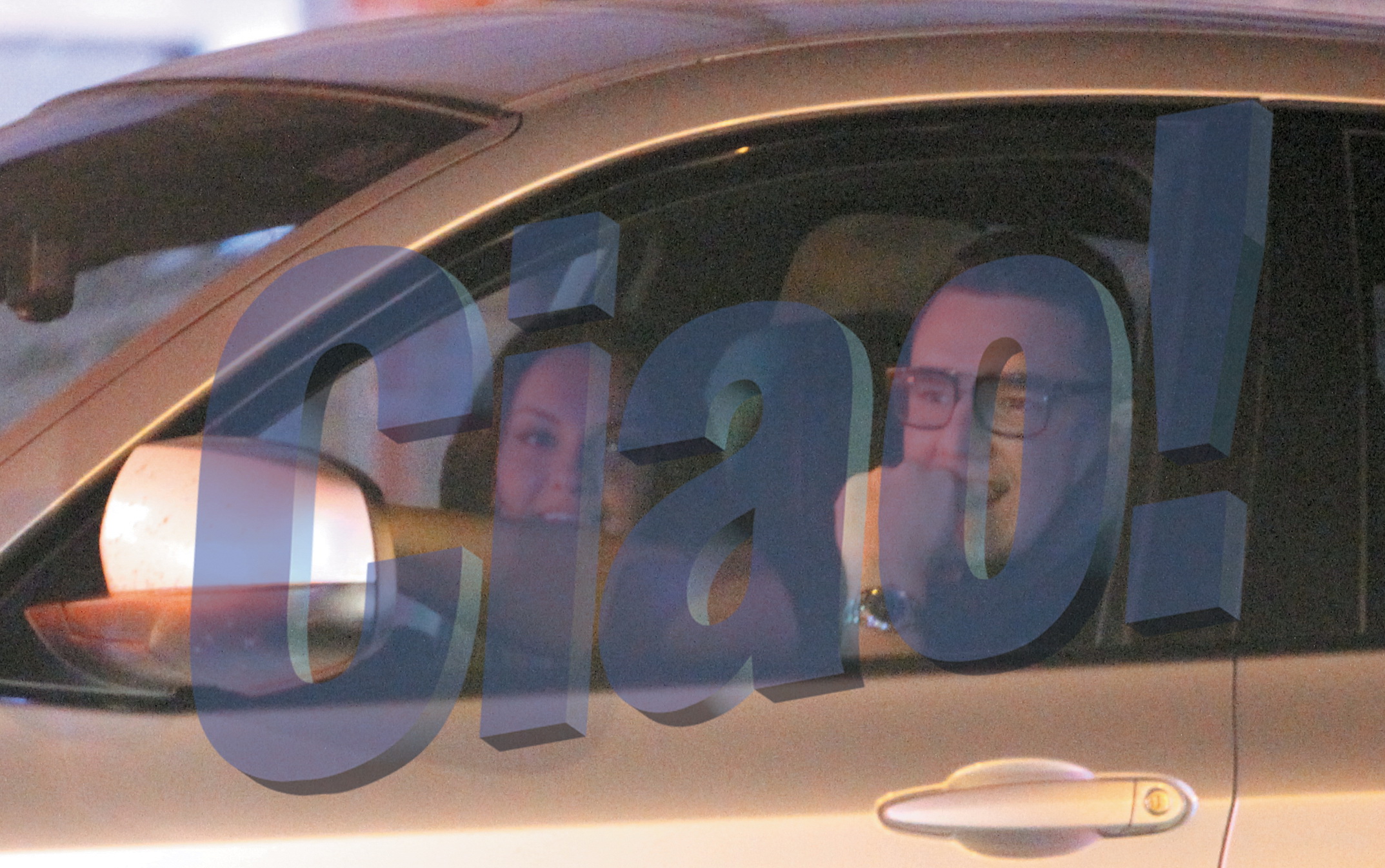 Lucian a fost surprins alaturi de noua cucerire