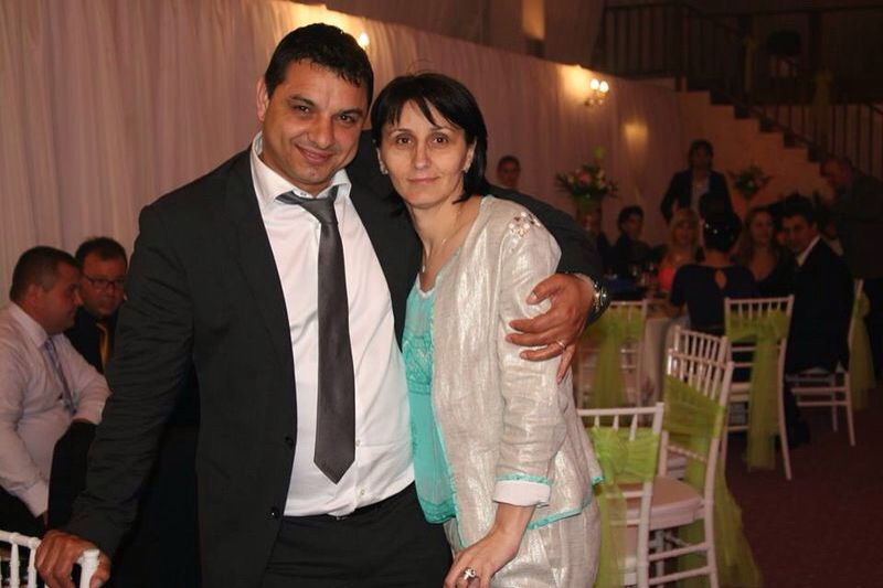 Chiar daca in trecut au existat si unele probleme in cuplu, Ionel si Dana au ramas impreuna