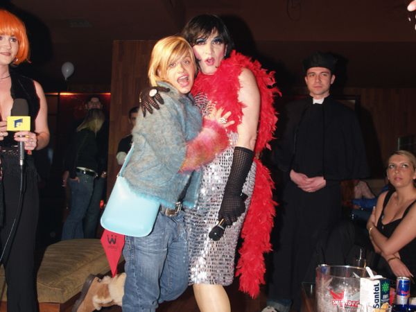 Actorul a fost printre primii travestiti din Romania