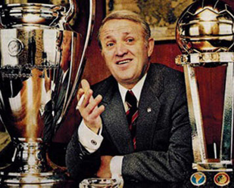 Stefan Covaci a castigat nenumarate trofee in cariera sa