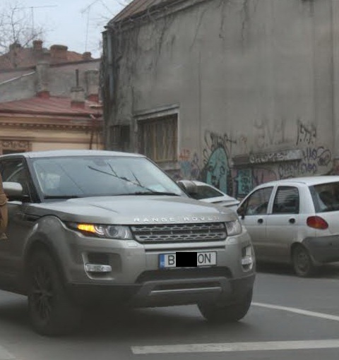 Gorduna conduce acum o masina a carui pret poate depasi 50.00 euro