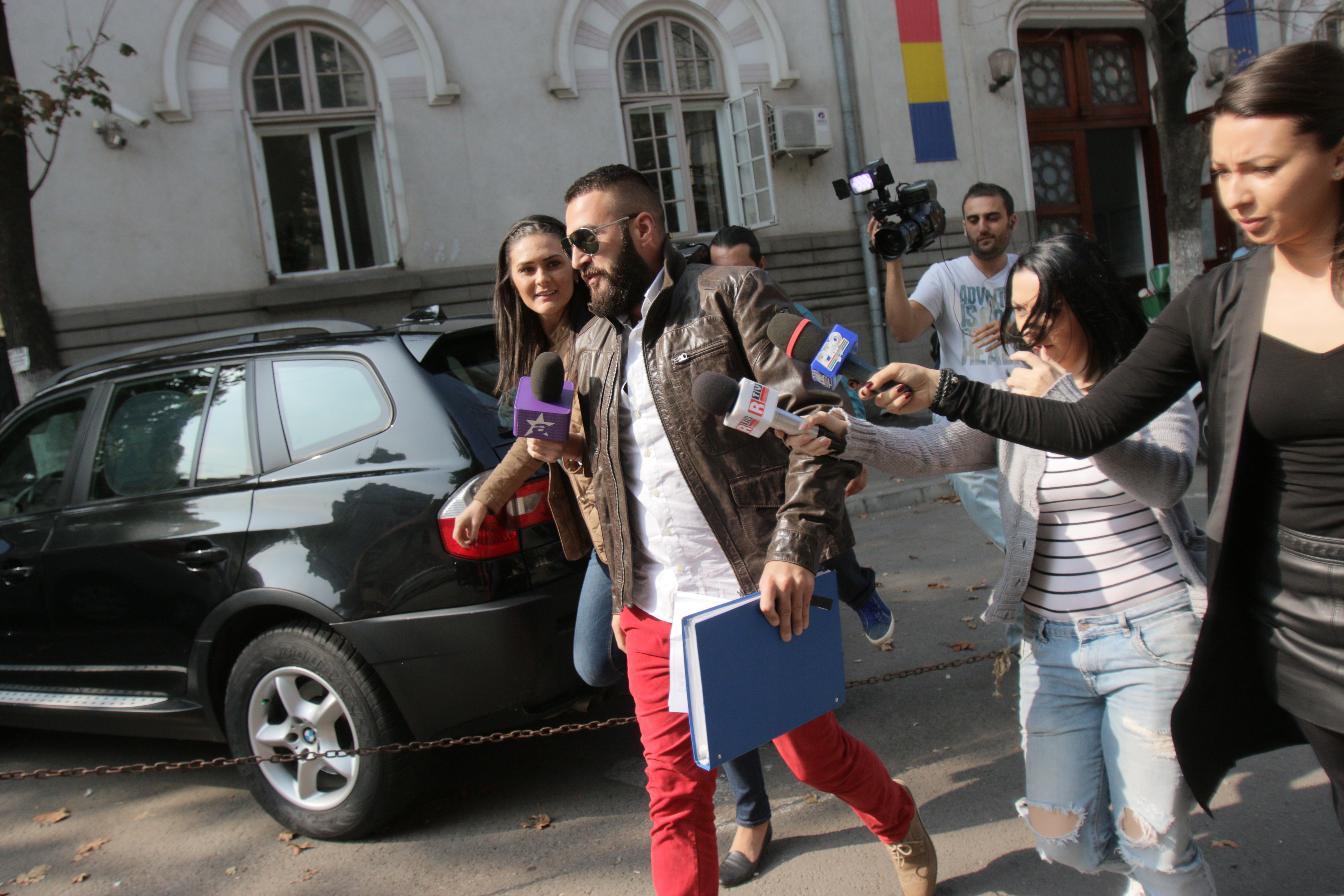 Mihai a fugit repede de la proces, ca sa nu dea explicatii