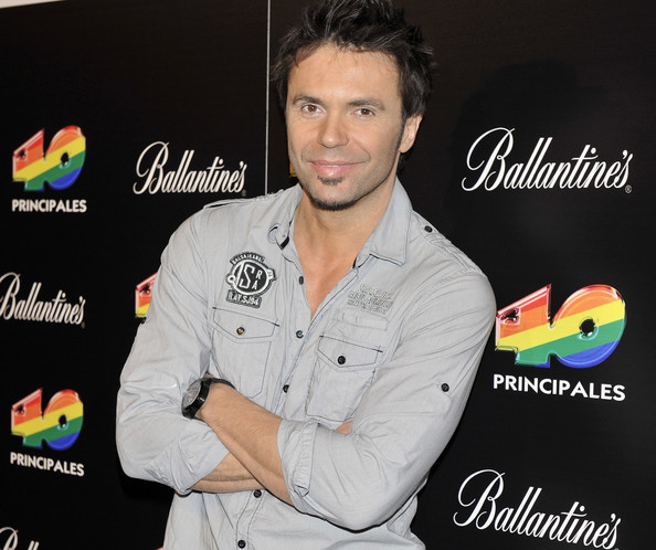 Artistul spaniol sustine ca a suferit grave prejudicii in urma plagiatului