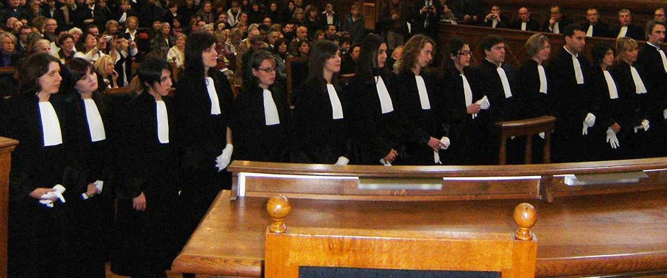 Avocatii cred ca banii lor pentru sanatate se duc pe apa Sambetei