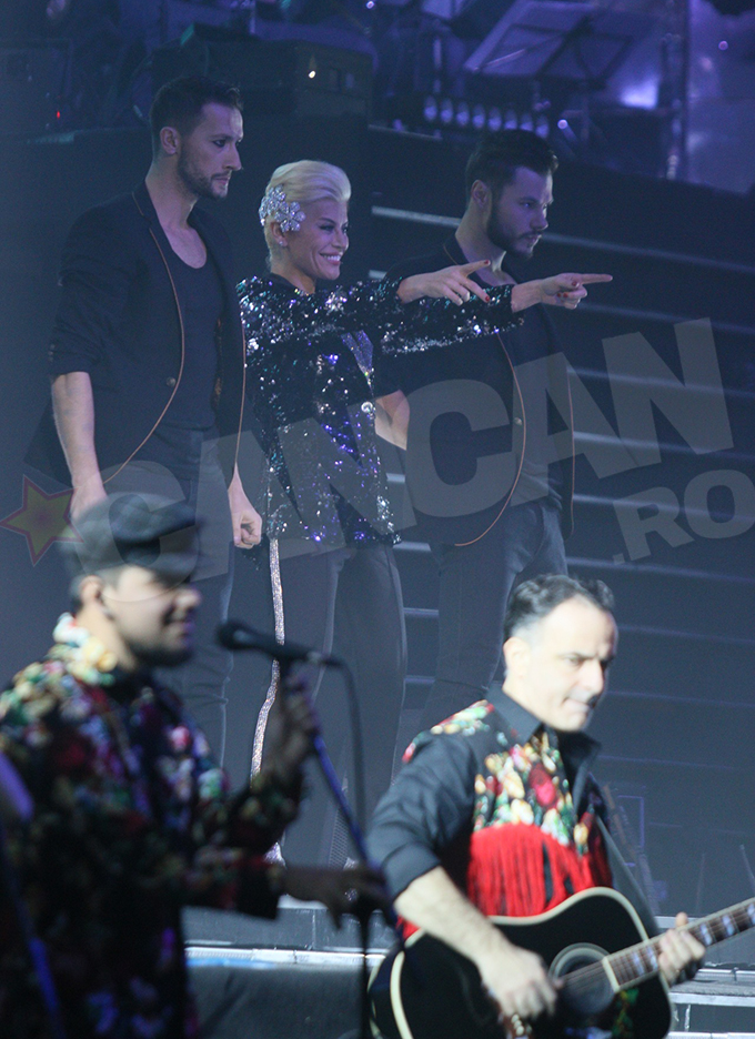 Loredana a facut show pe scena de la Sala Palatului