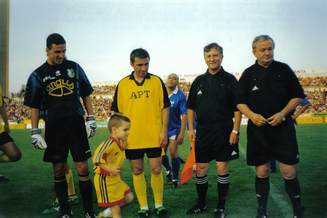 Ianis Hagi a crescut. Baiatul lui Gica Hagi este dorit de mai multe formatii din strainatate