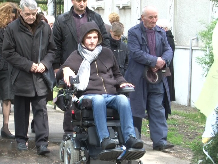 Mircea Nesu (in stanga) a intrat in depresie dupa ce s-a stins sotia lui, iar la cateva luni a decedat