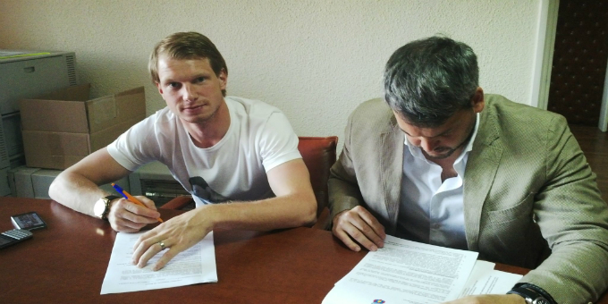 Steaua incearca sa-l convinga pe Arlauskis sa semneze prelungirea contractului