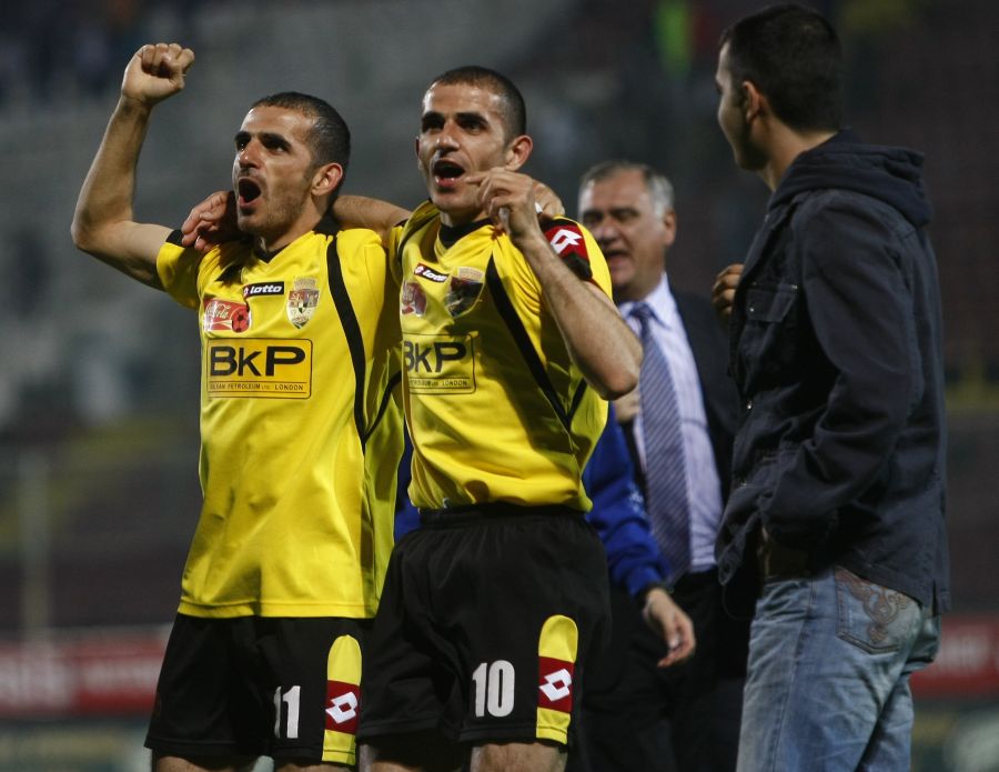 Una dintre echipele la care fratii Karamian au avut cele mai bune rezultate a fost Politehnica Timisoara