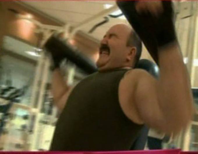 In penitenciar, Nutu a tras din greu