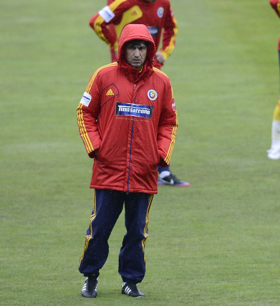 Urmatorul meci poate fi decisiv pentru Victor Piturca. Echipa sa va da piept cu Al Hilal, formatia antrenata de 