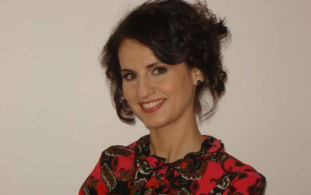 Fata lui Tudor Pendiuc este jurnalista si a realizat mai multe emisiuni la postul public de televiziune