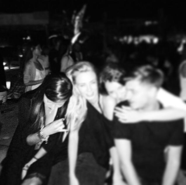 Simona Iftimi (n.r blonda) a avut o relatie cu Marius Turcu pe cand acesta era combinat cu Rodica Miron