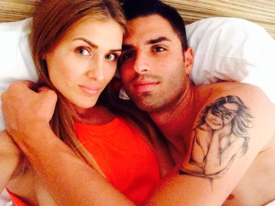 A intrat pe sub pielea lui. Fotbalistul si-a tatuat chipul sotiei pe brat