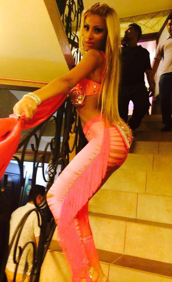 Blonda a castigat detasat concursul