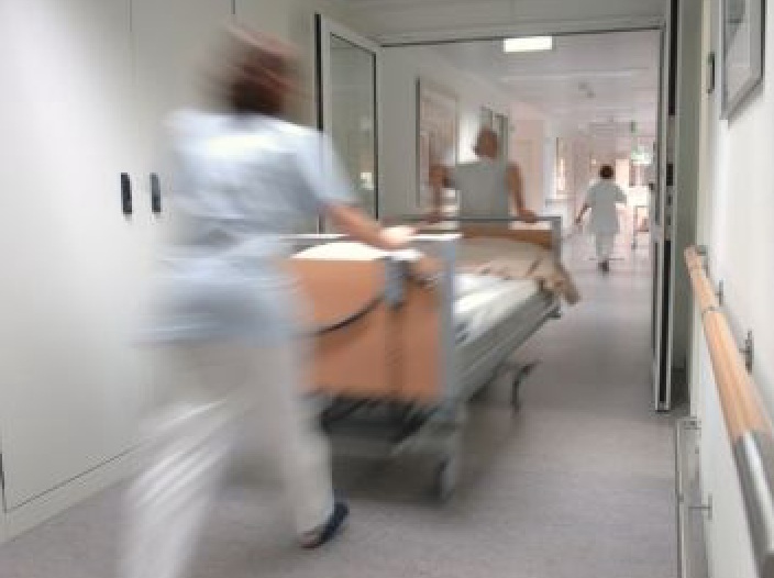 Colegii asistentei au sustinut ca femeia a murit din cauza epuizarii